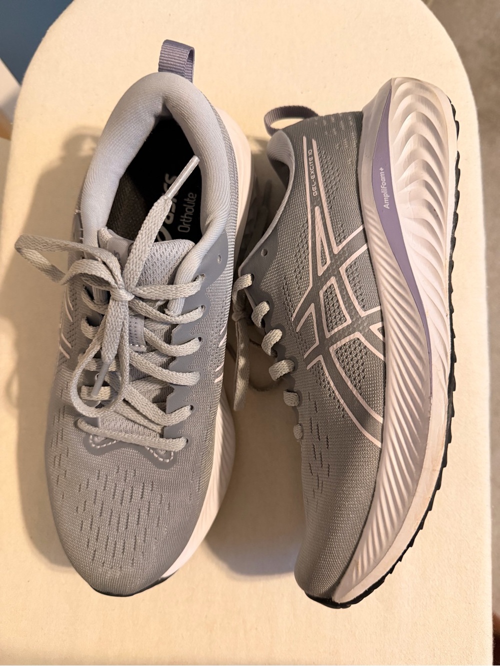 Asics Grey Mesh Athleisure Running Shoes - Picture 3 of 4